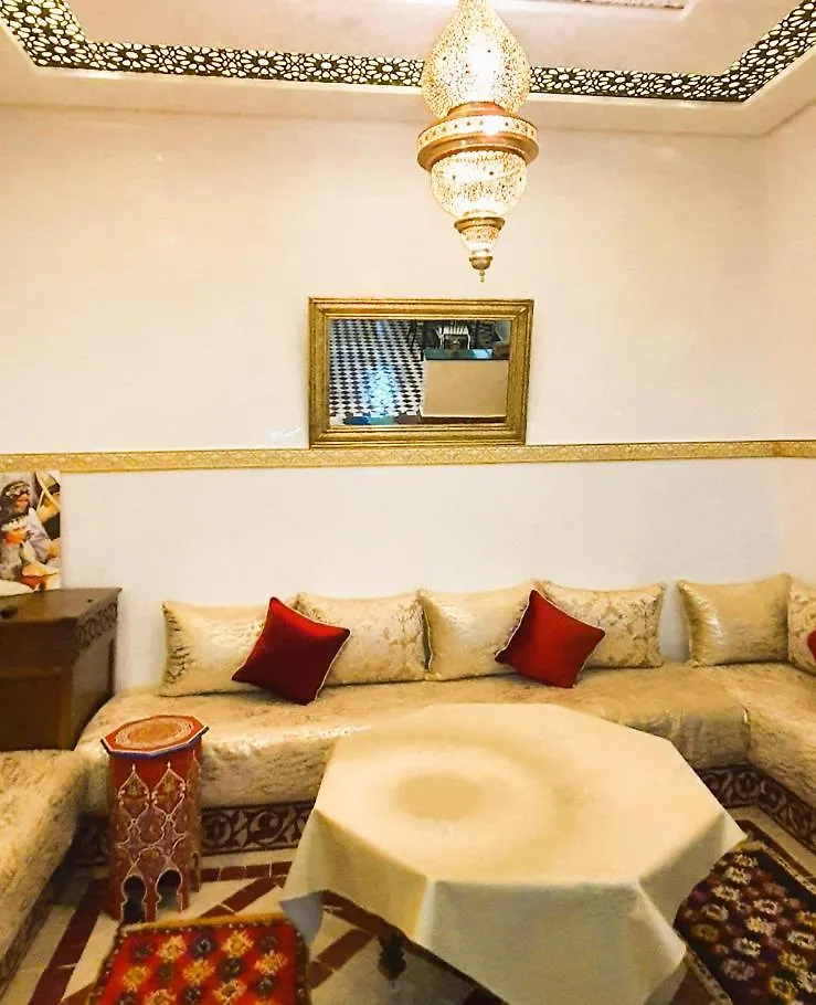 Quarya Assiyahia - Riad Camilia- Maison Entiere Avec Piscine Marrakesh 0*,  Maroc